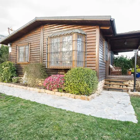 Alojamento de Turismo Selvagem De Campo *